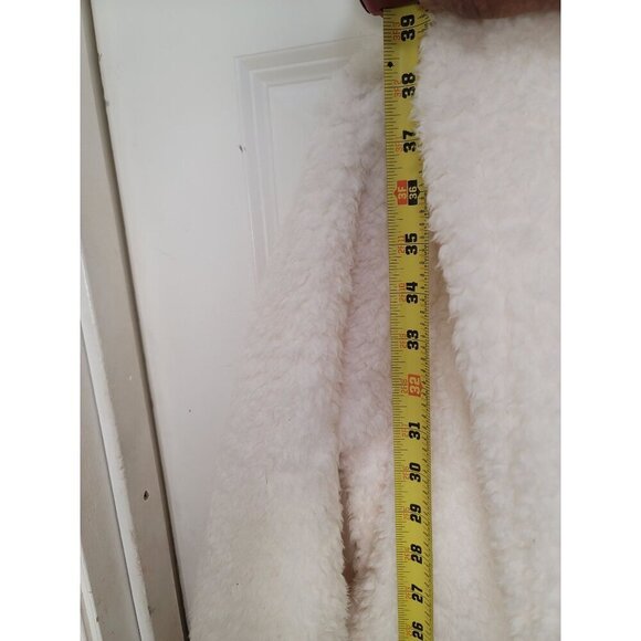 Pottery Barn Teen Hooded Plush Fleece Bathrobe Belt & Pockets - Picture 8 of 13